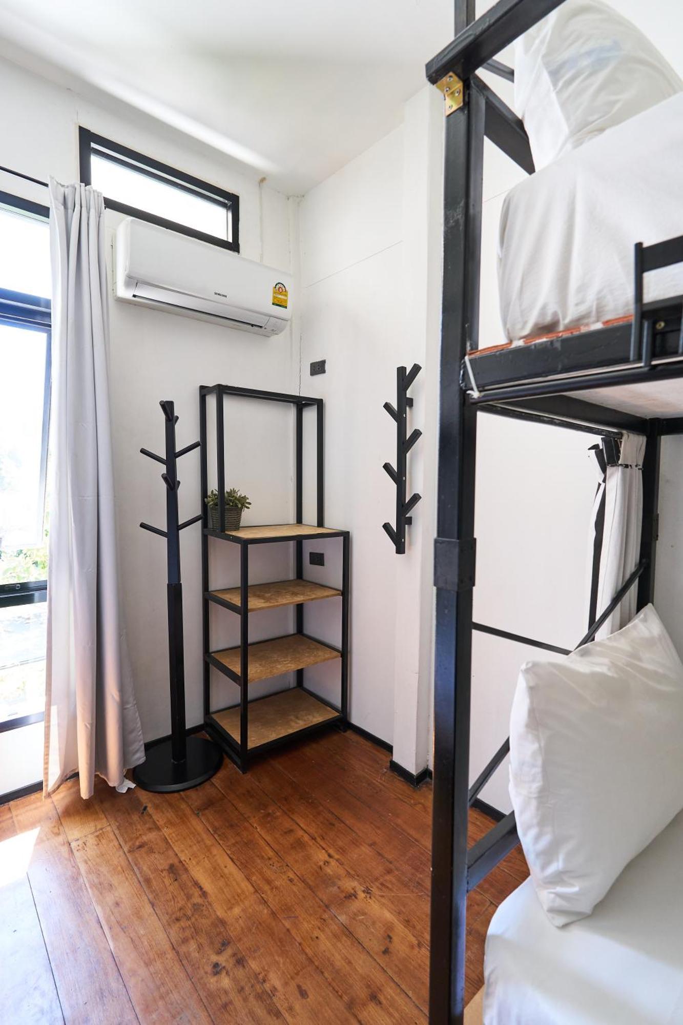 Sherloft Home & Hostel Chiang Mai Exterior foto