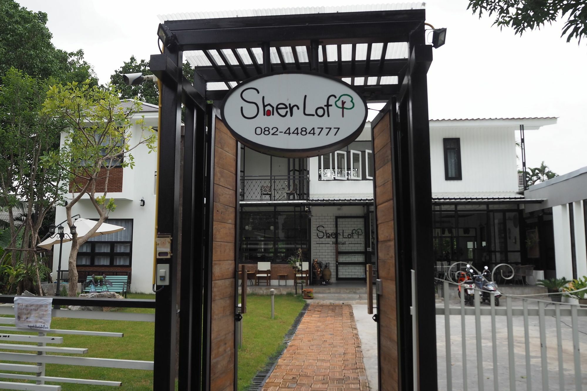 Sherloft Home & Hostel Chiang Mai Exterior foto