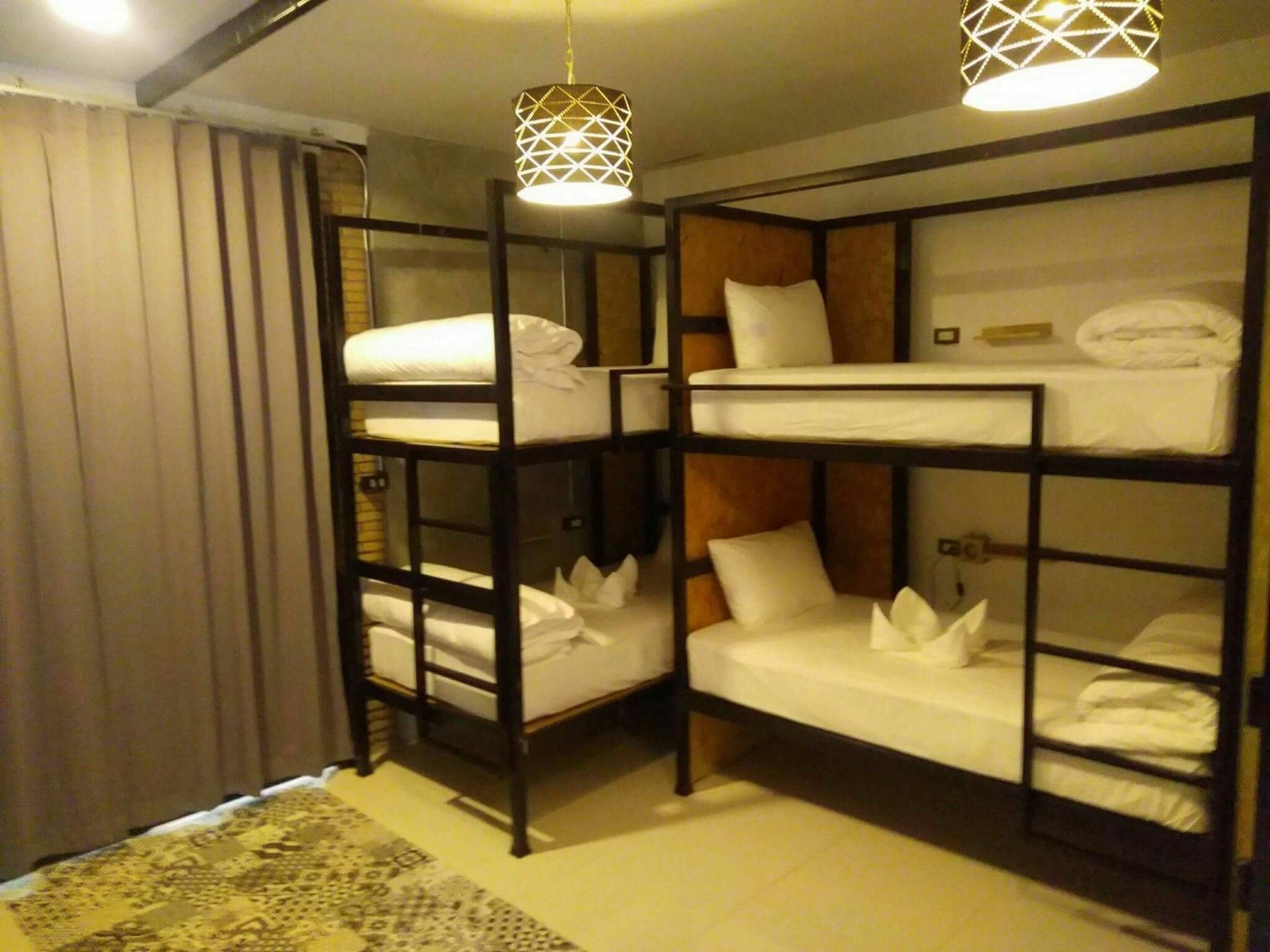 Sherloft Home & Hostel Chiang Mai Exterior foto